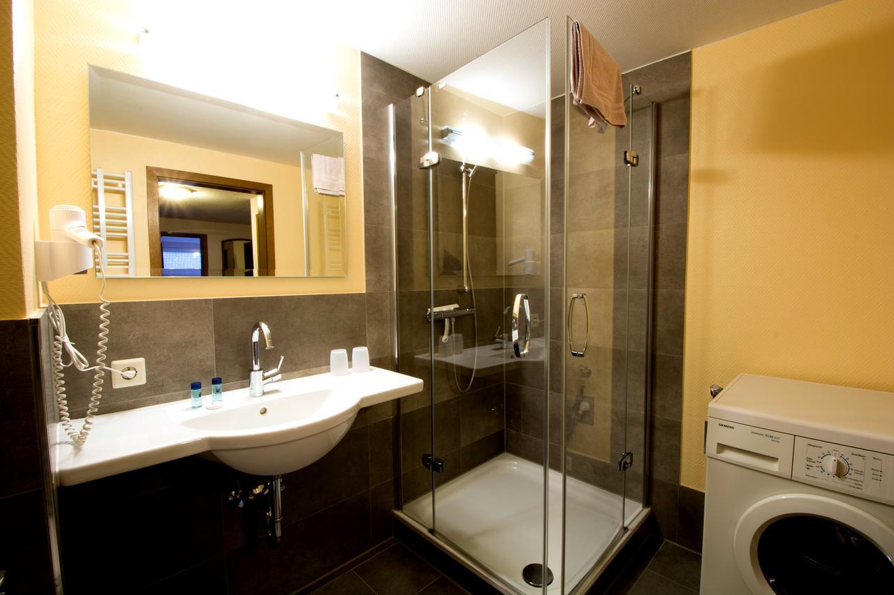 Hotel Garni Zur Alten Post Лембрух Екстериор снимка